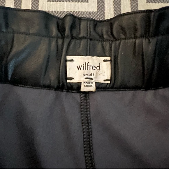 Aritzia Wilfred Vegan Leather Black High Waisted Shorts - Picture 3 of 8